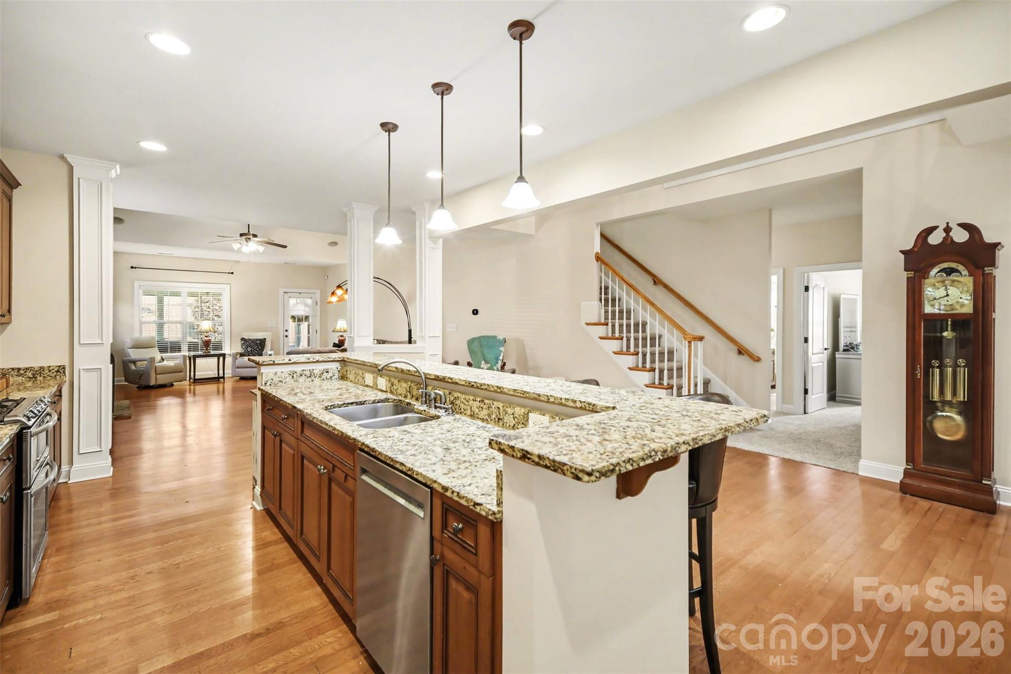7999 Worth Way Property Photo 10