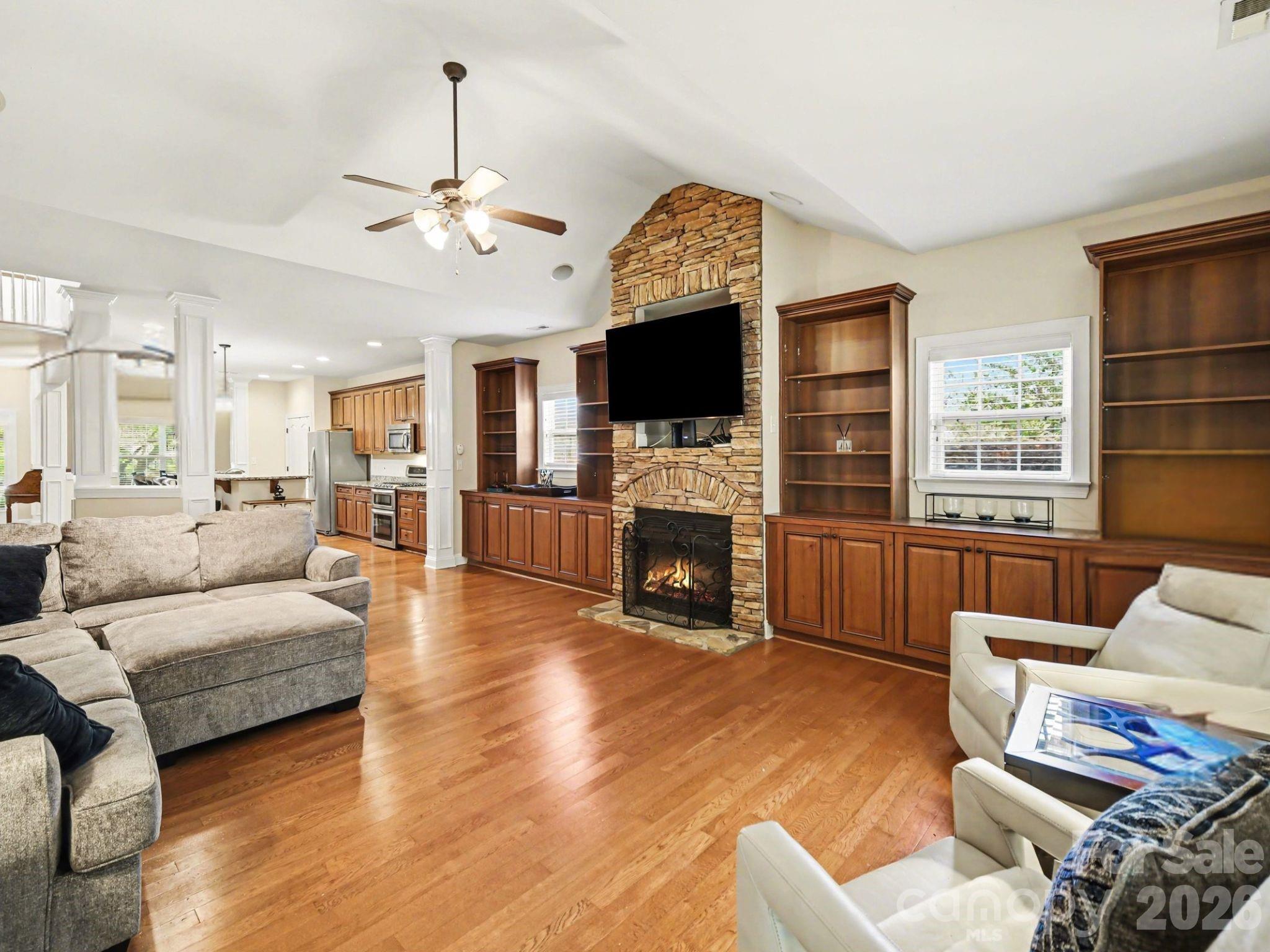 7999 Worth Way Property Photo 13