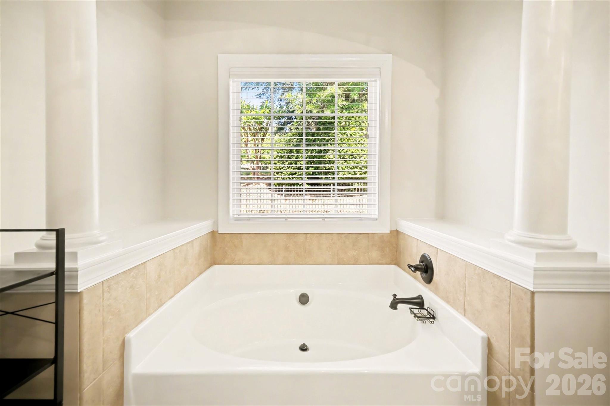 7999 Worth Way Property Photo 18