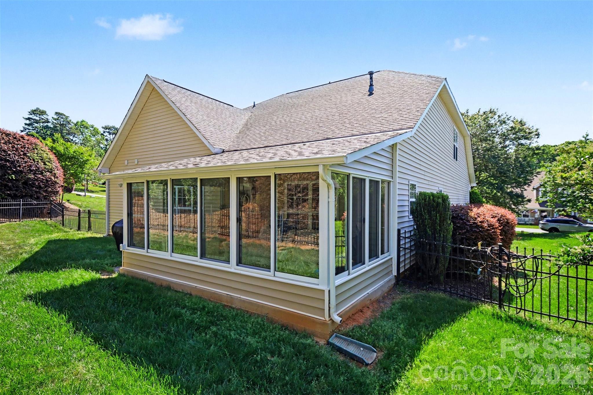 7999 Worth Way Property Photo 33