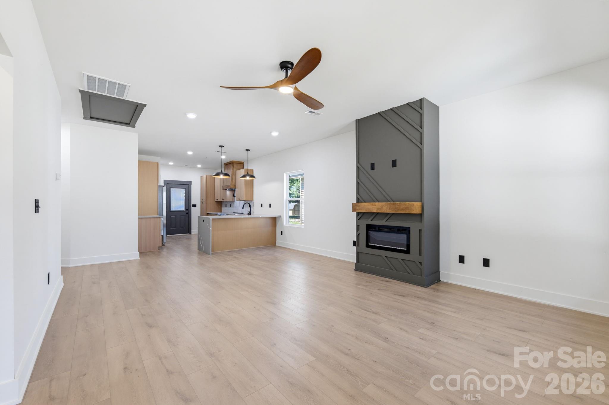 413 S Boyd Street Property Photo 6