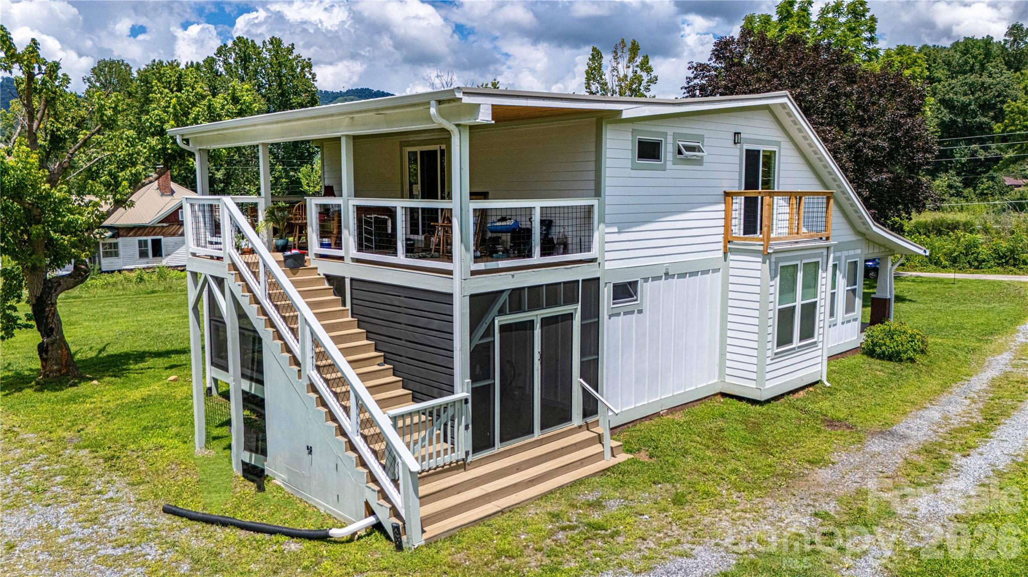 16 Riverside Drive Property Photo 2