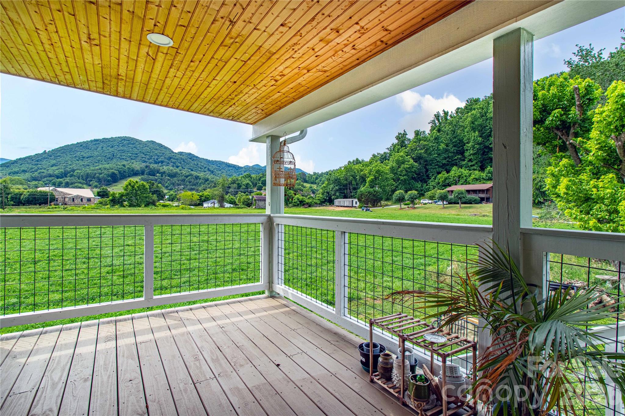 16 Riverside Drive Property Photo 34