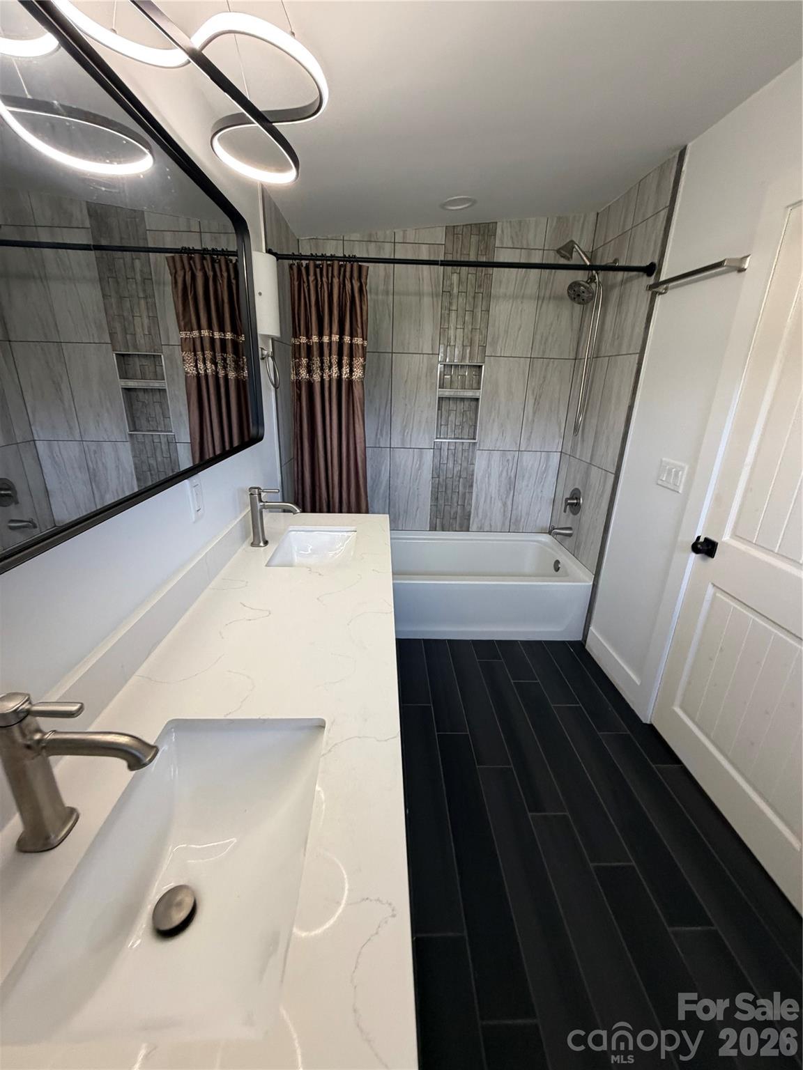 16 Riverside Drive Property Photo 44