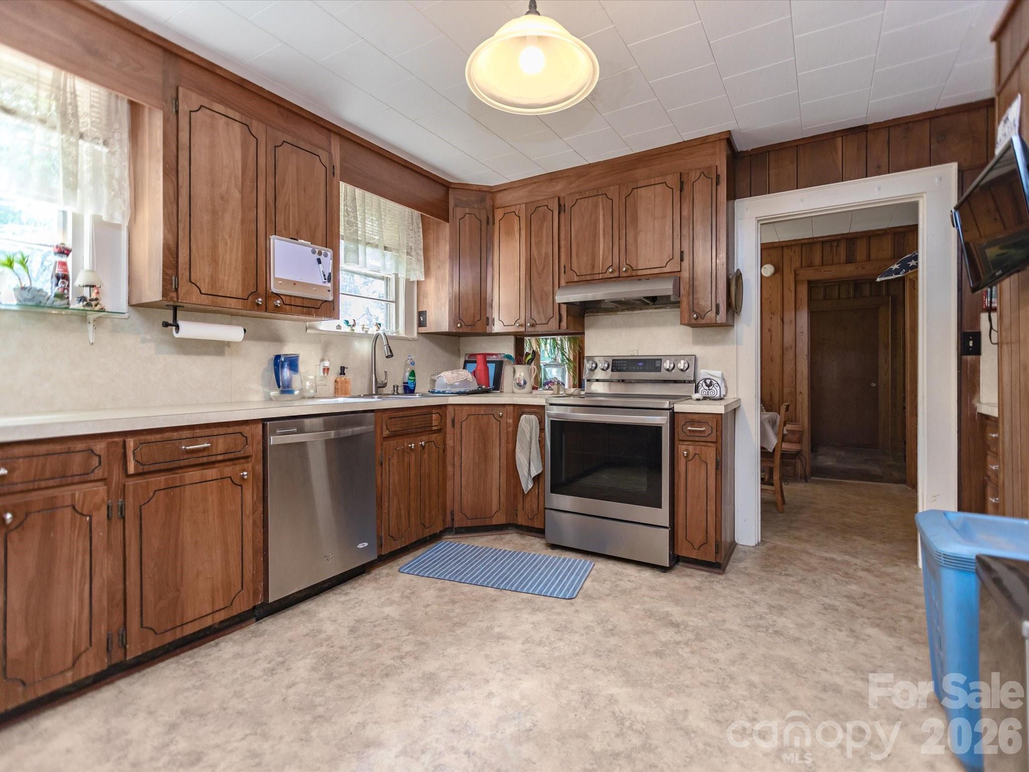 2111 Emmanuel Church Road Property Photo 3