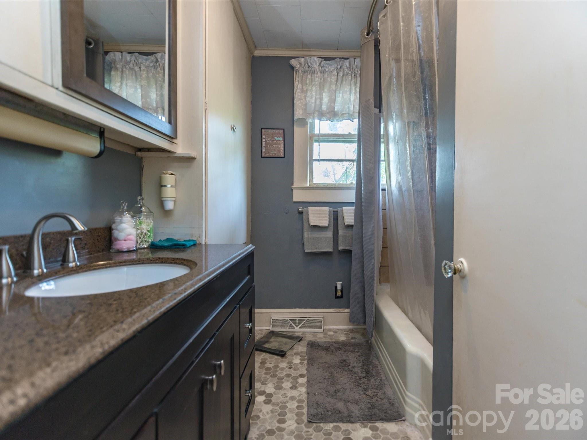 2111 Emmanuel Church Road Property Photo 12