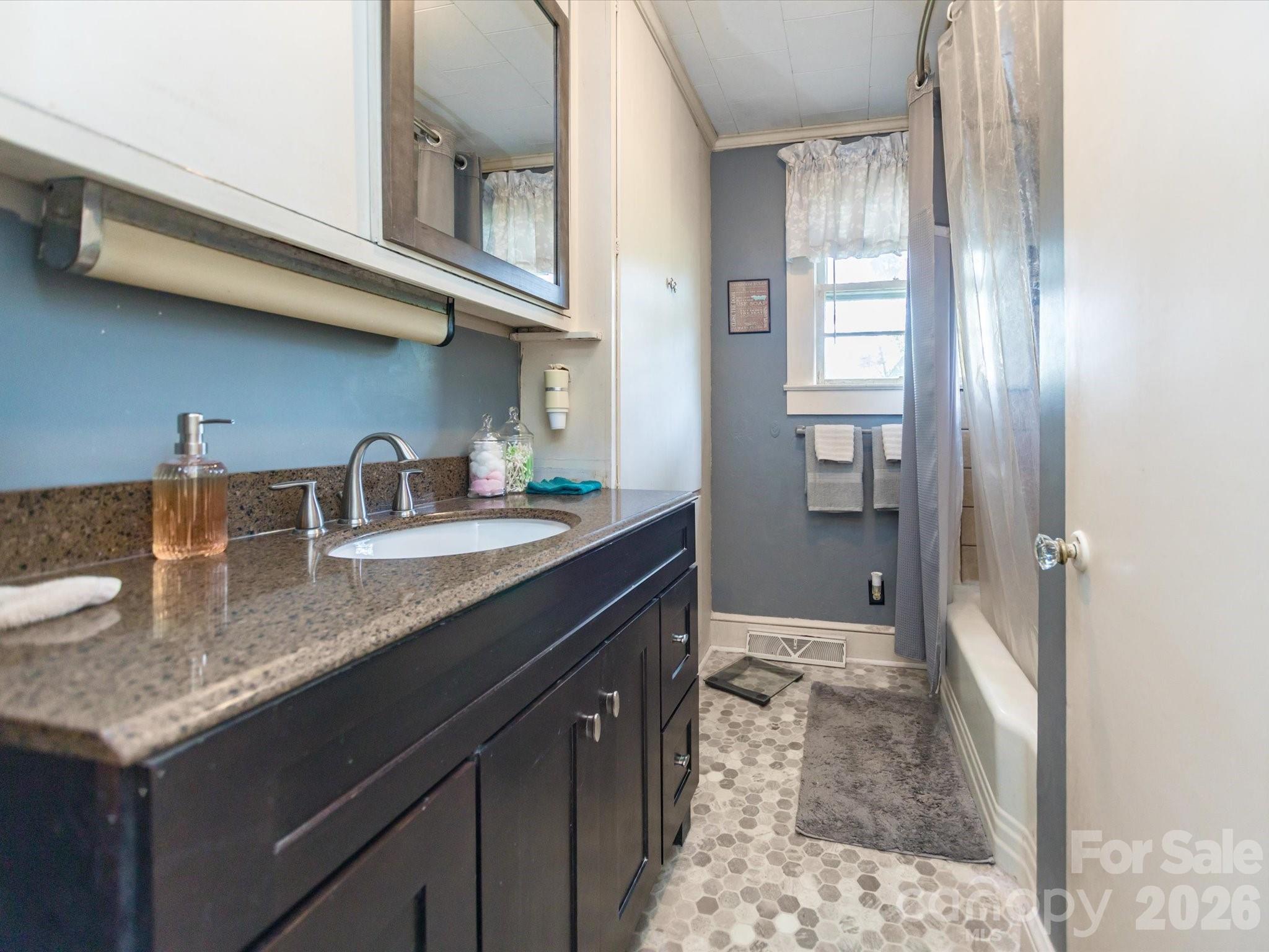 2111 Emmanuel Church Road Property Photo 13