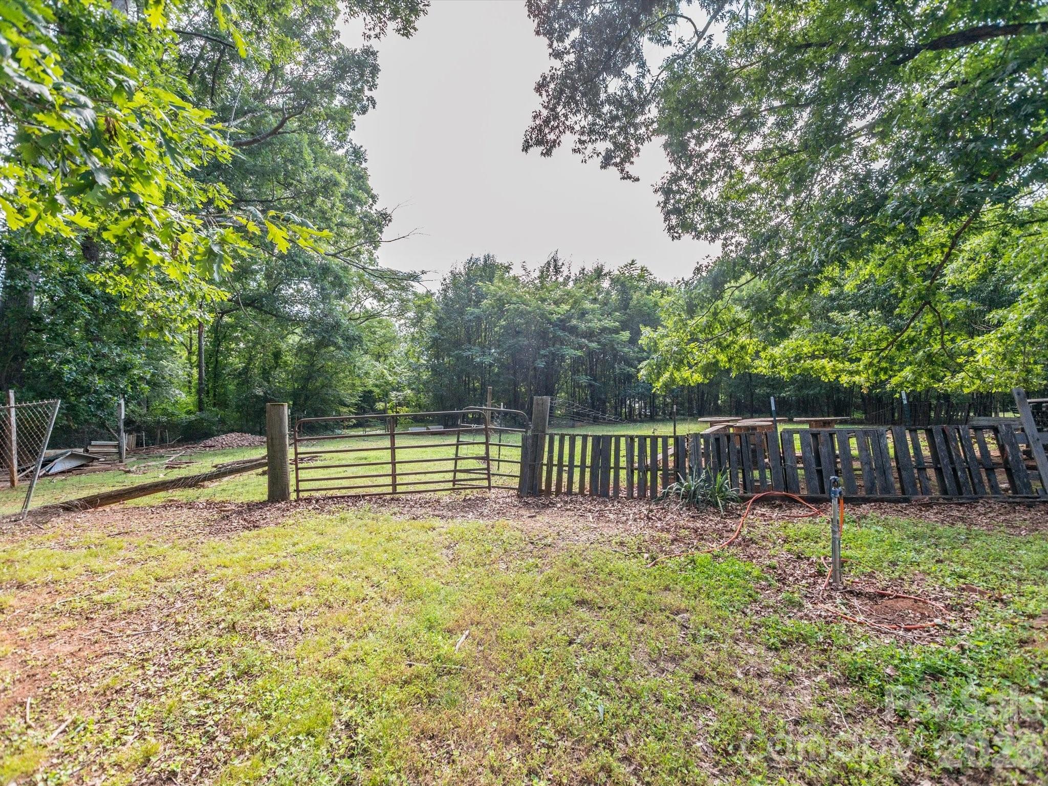 2111 Emmanuel Church Road Property Photo 35