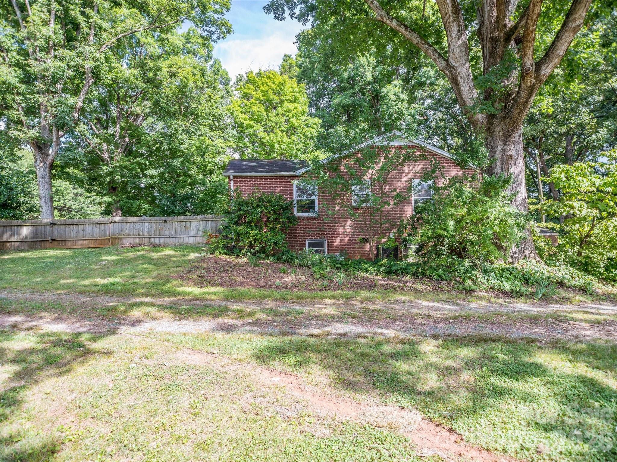 2111 Emmanuel Church Road Property Photo 40