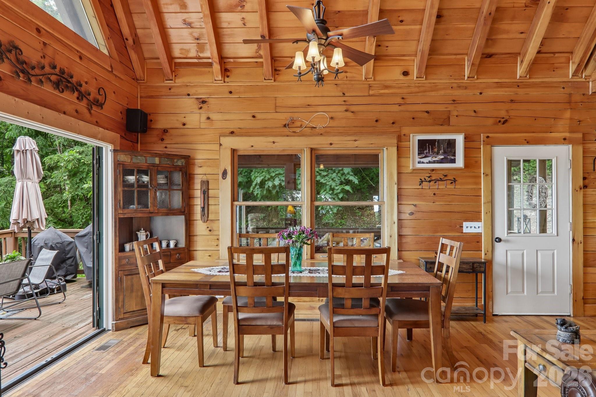 1250 Cobblestone Drive Property Photo 12