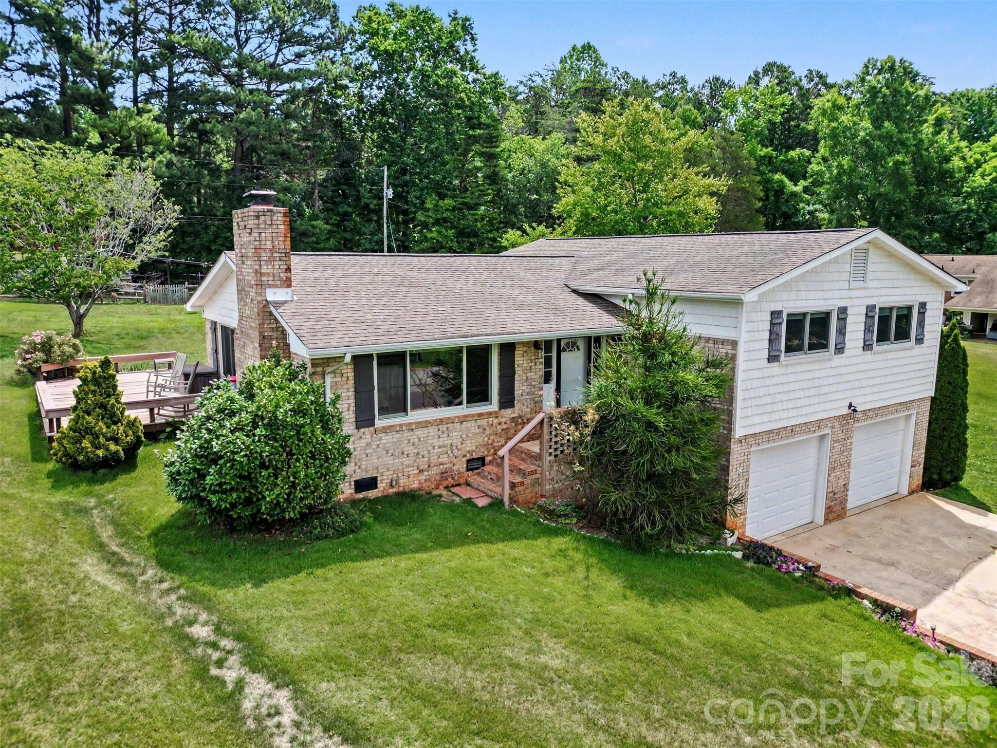 7107 Rolling Hills Drive Property Photo 1