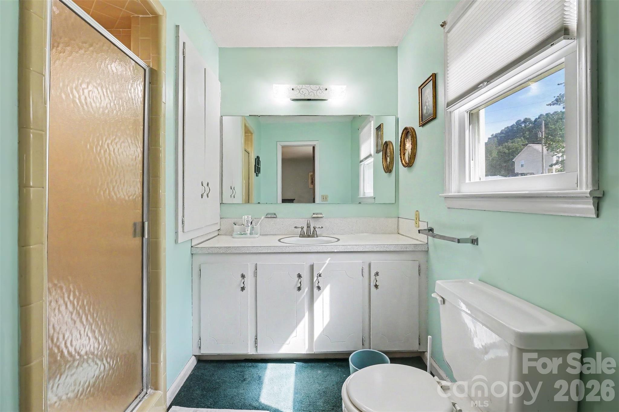 7107 Rolling Hills Drive Property Photo 6