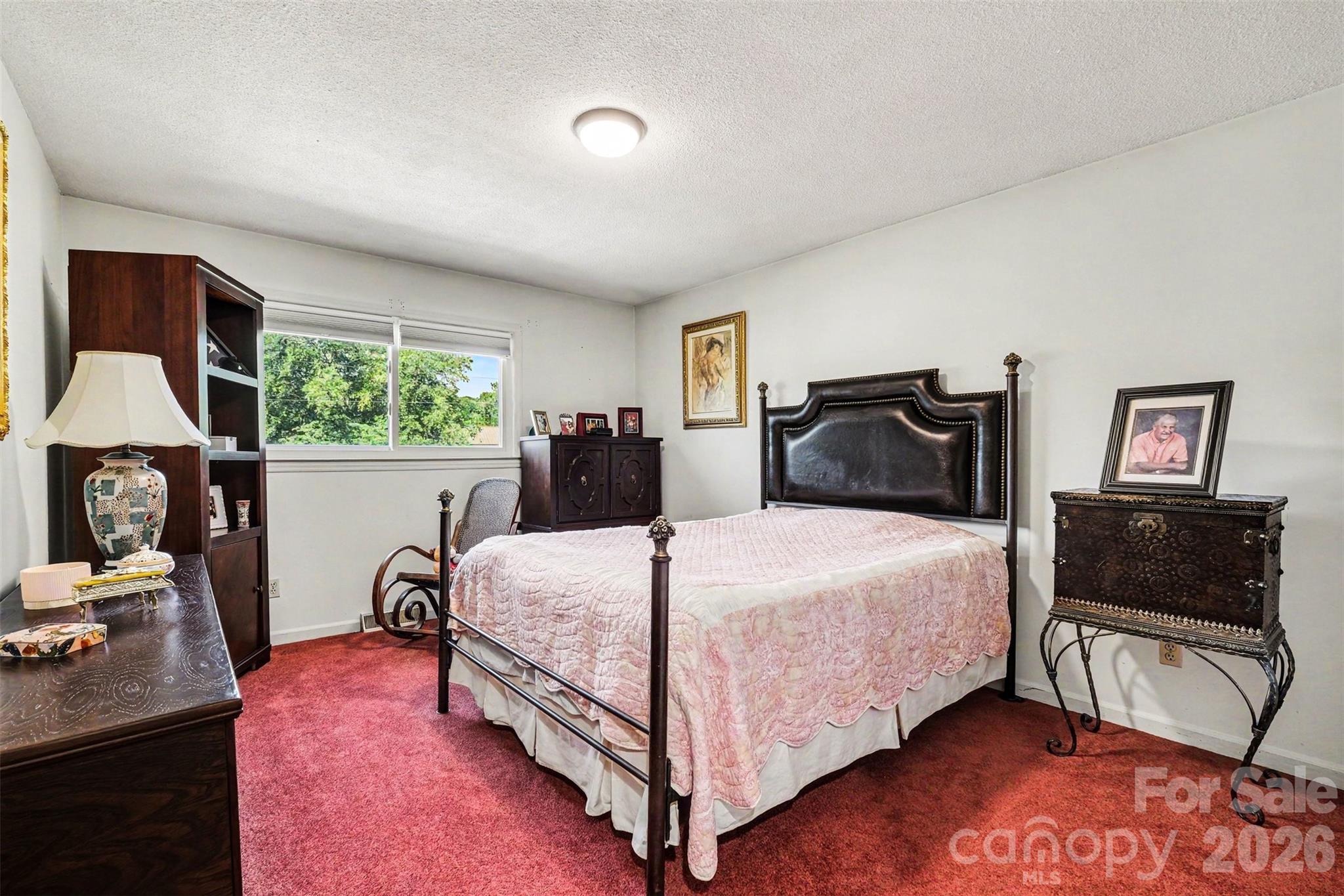 7107 Rolling Hills Drive Property Photo 7