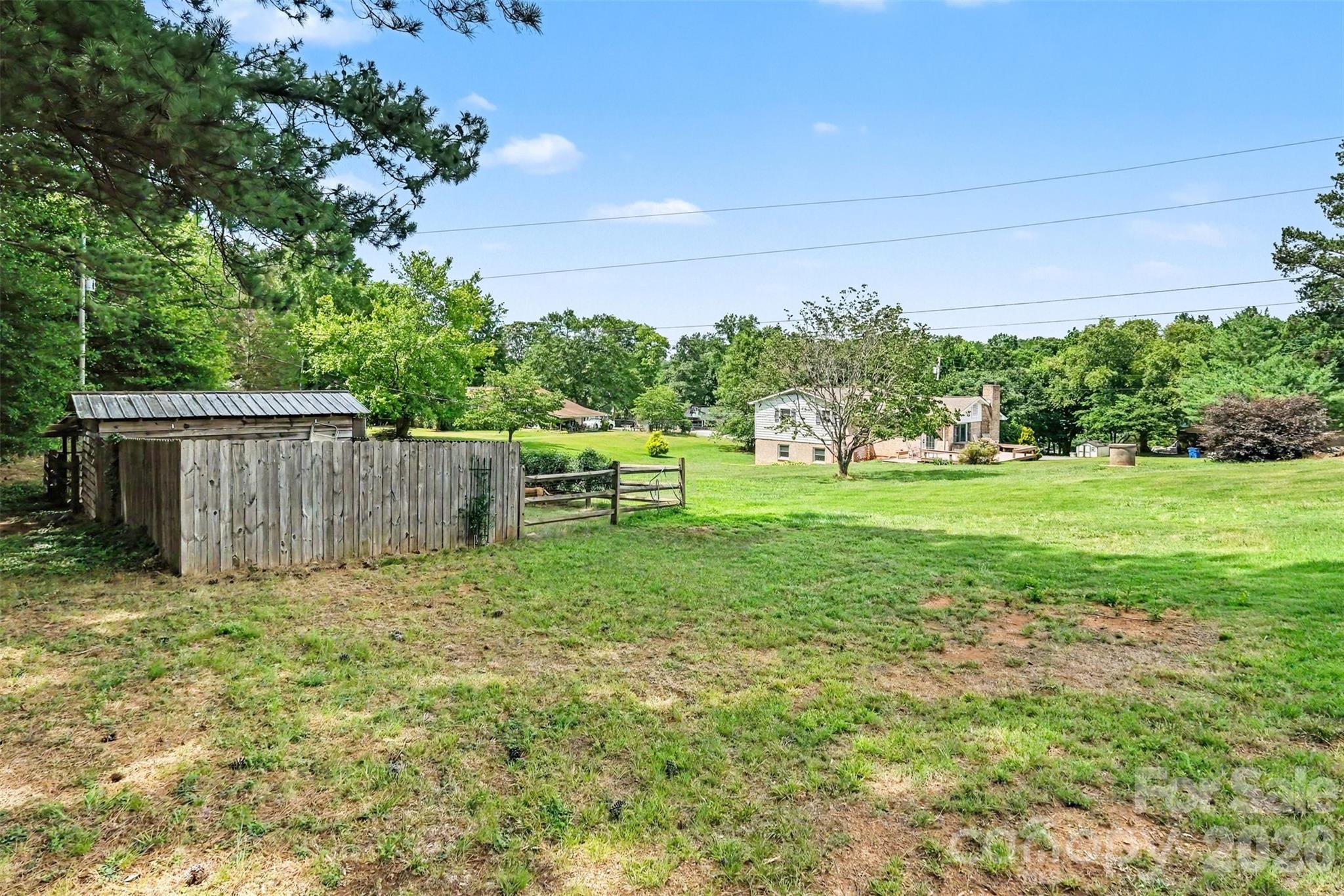 7107 Rolling Hills Drive Property Photo 13