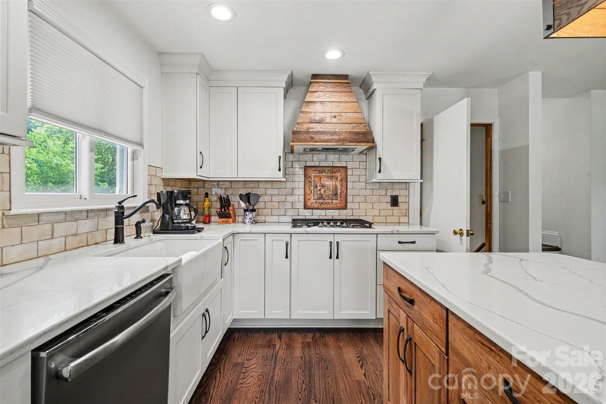7107 Rolling Hills Drive Property Photo 21