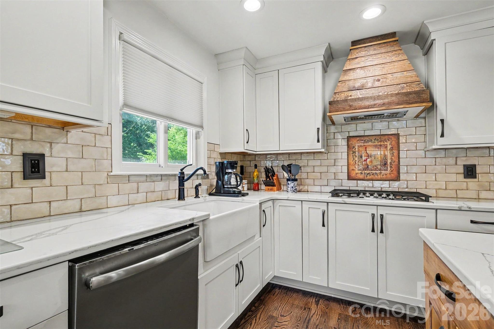 7107 Rolling Hills Drive Property Photo 22