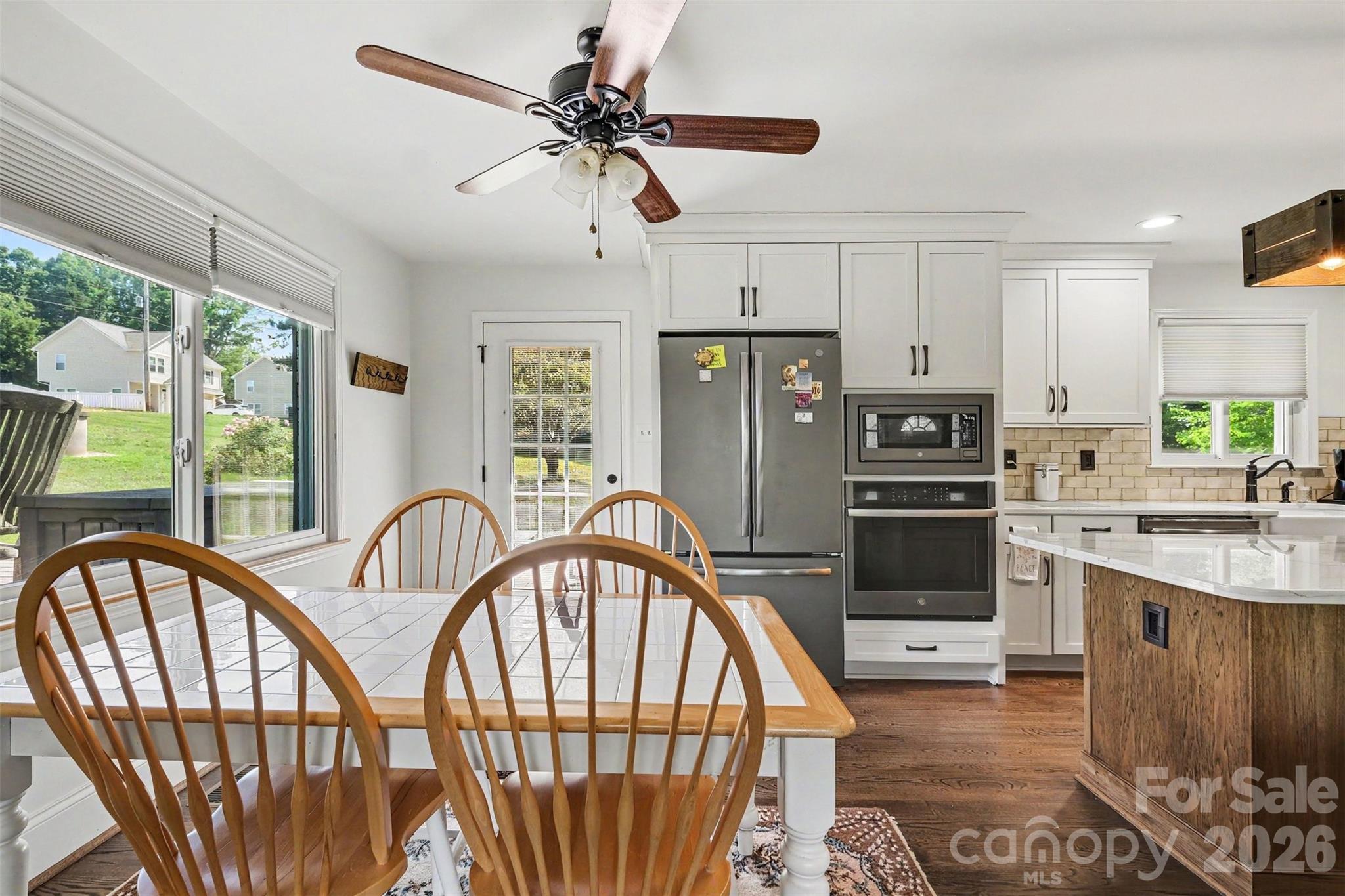 7107 Rolling Hills Drive Property Photo 23