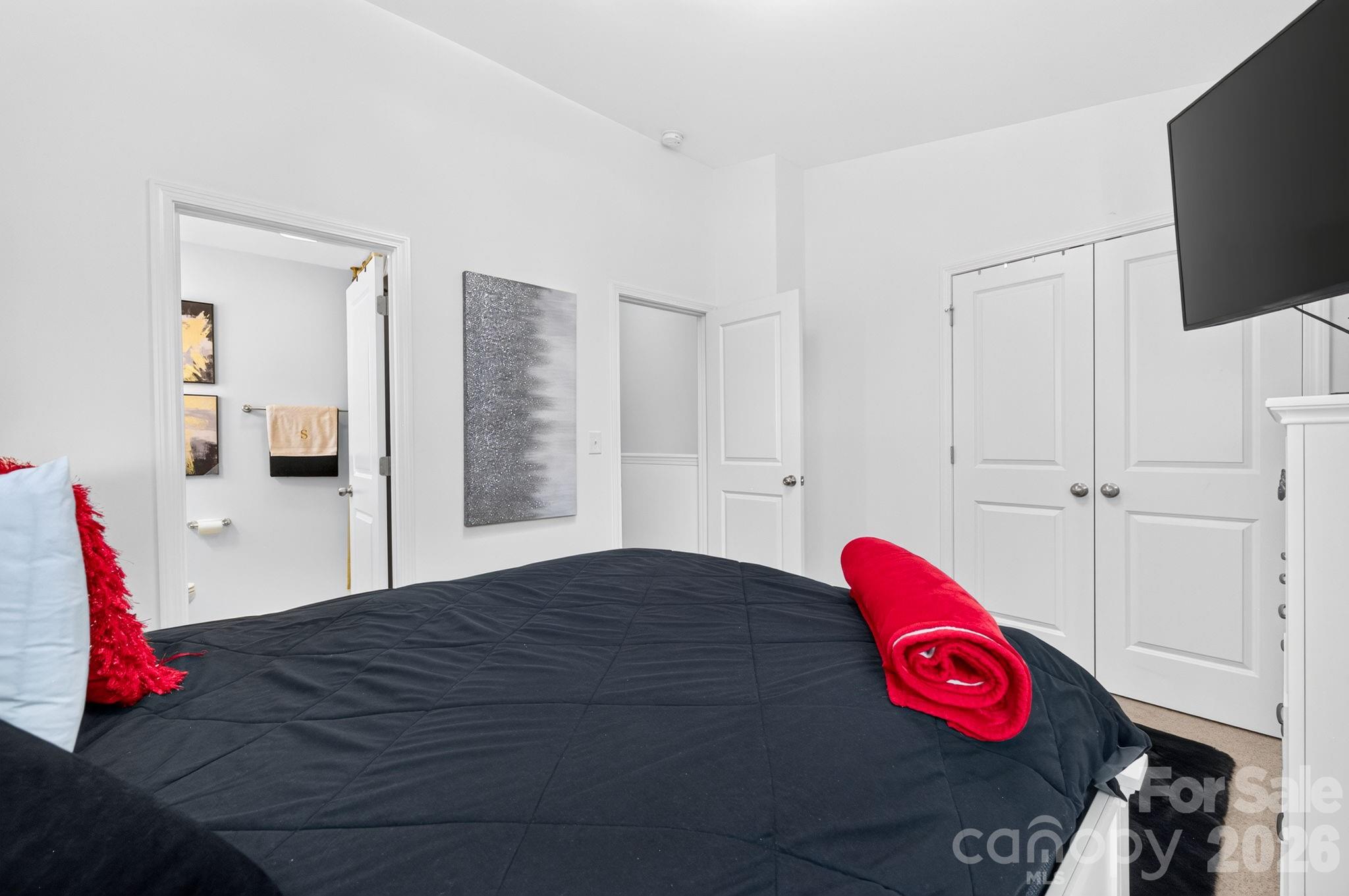 1031 Plaza Walk Drive Property Photo 15