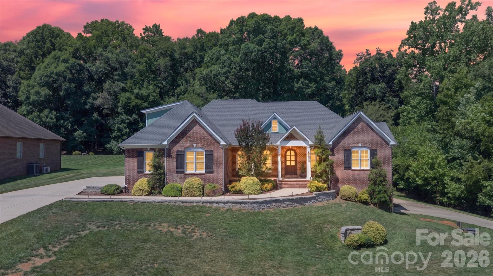 157 Natures Trail Property Photo 1