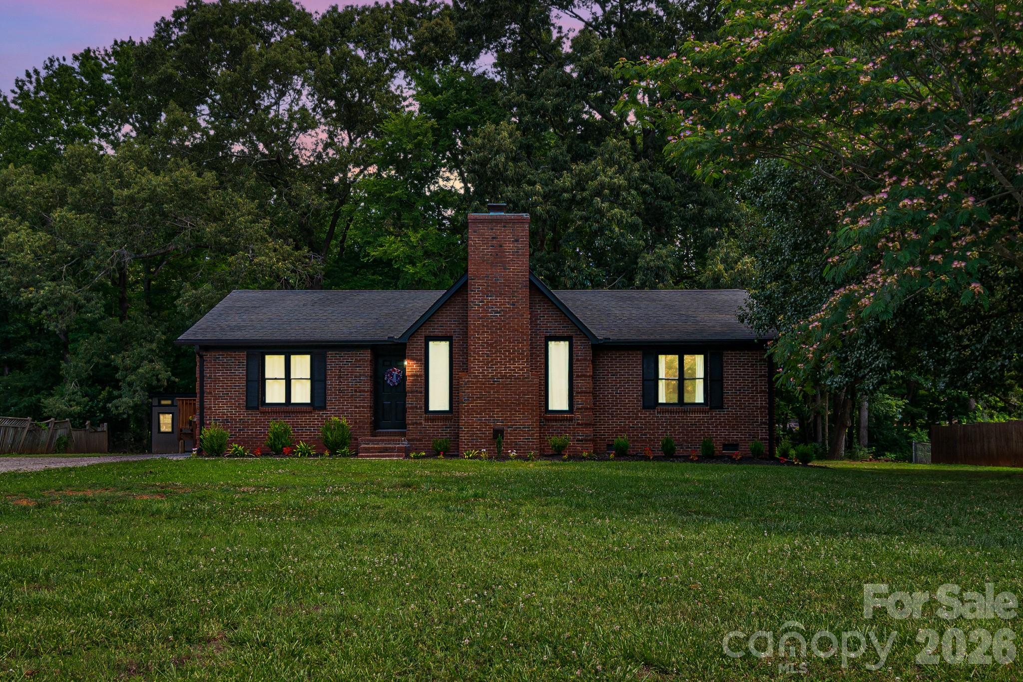 2406 Bearskin Lane Property Photo 4