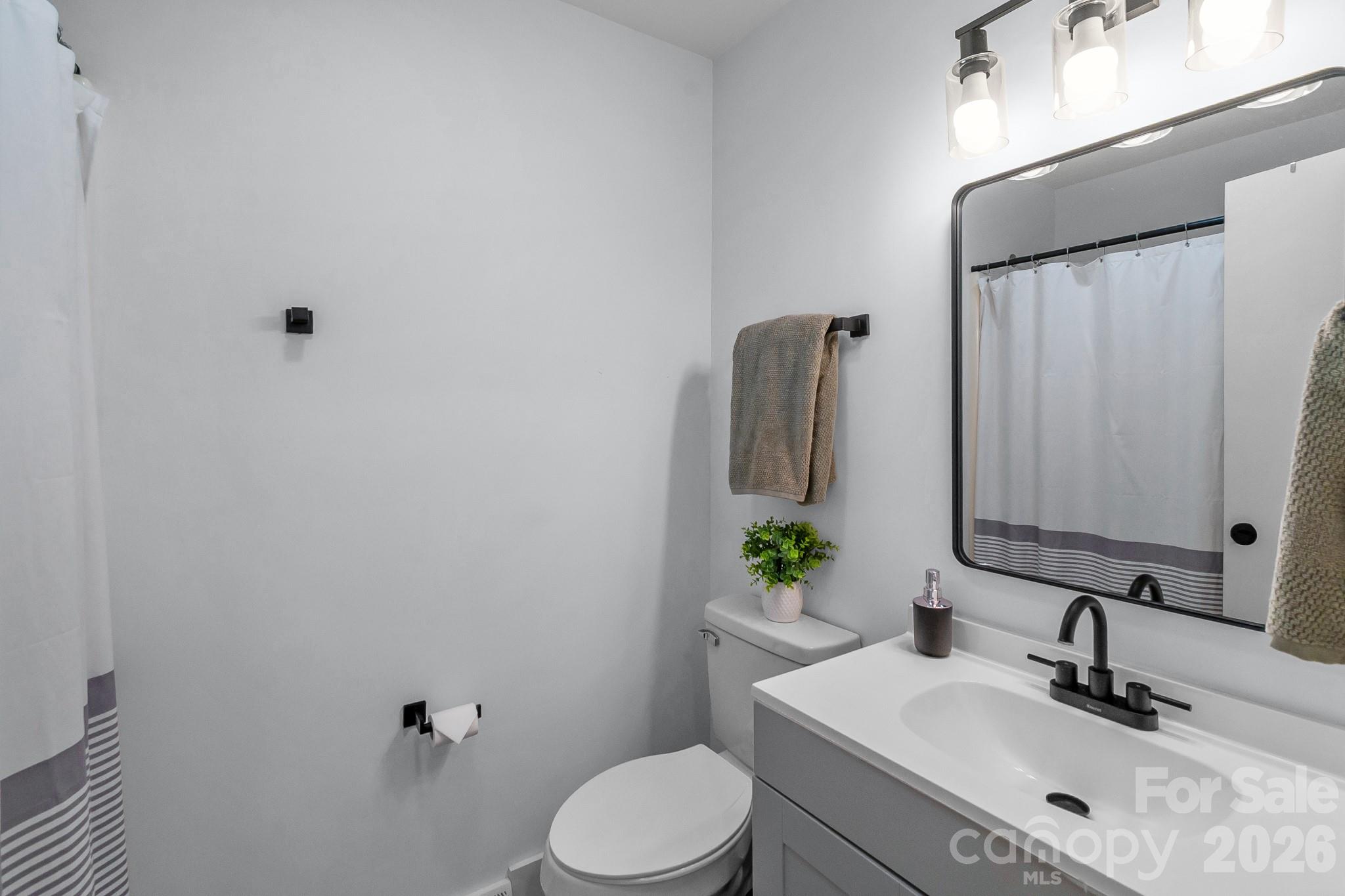 2406 Bearskin Lane Property Photo 15