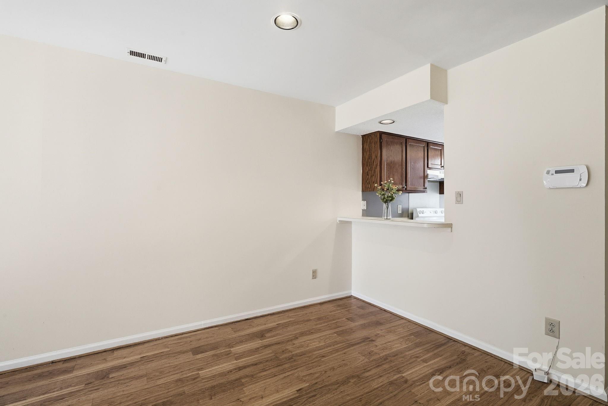 2954 Iron Gate Lane Property Photo 9