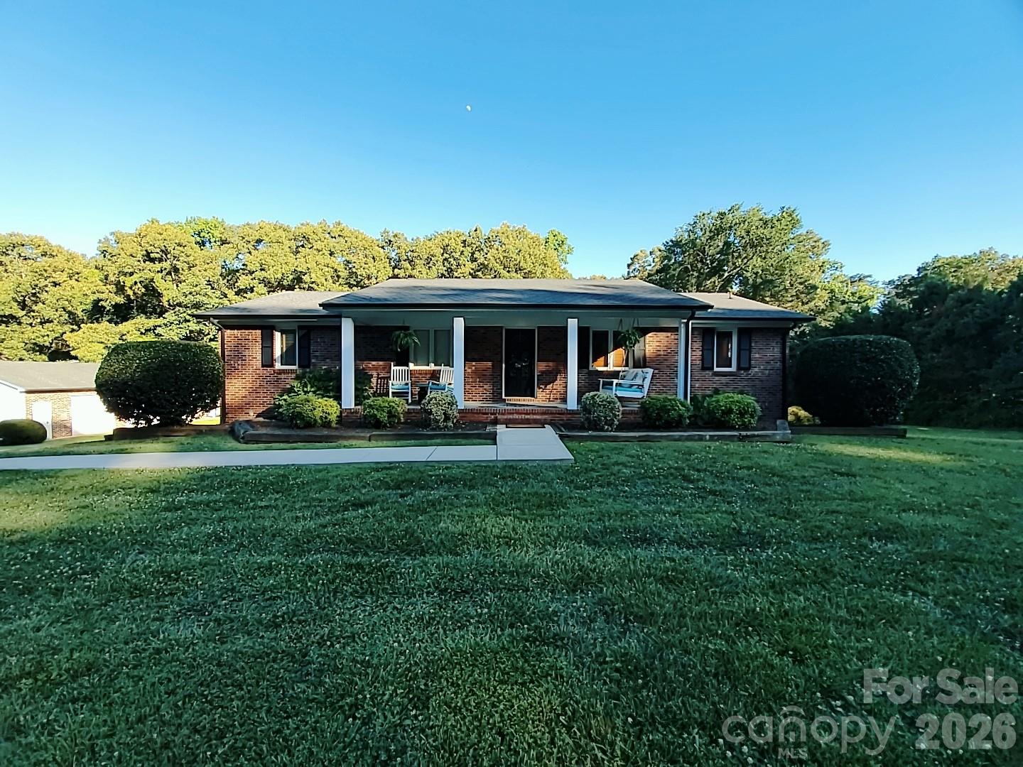 318 Rutledge Road Property Photo 2