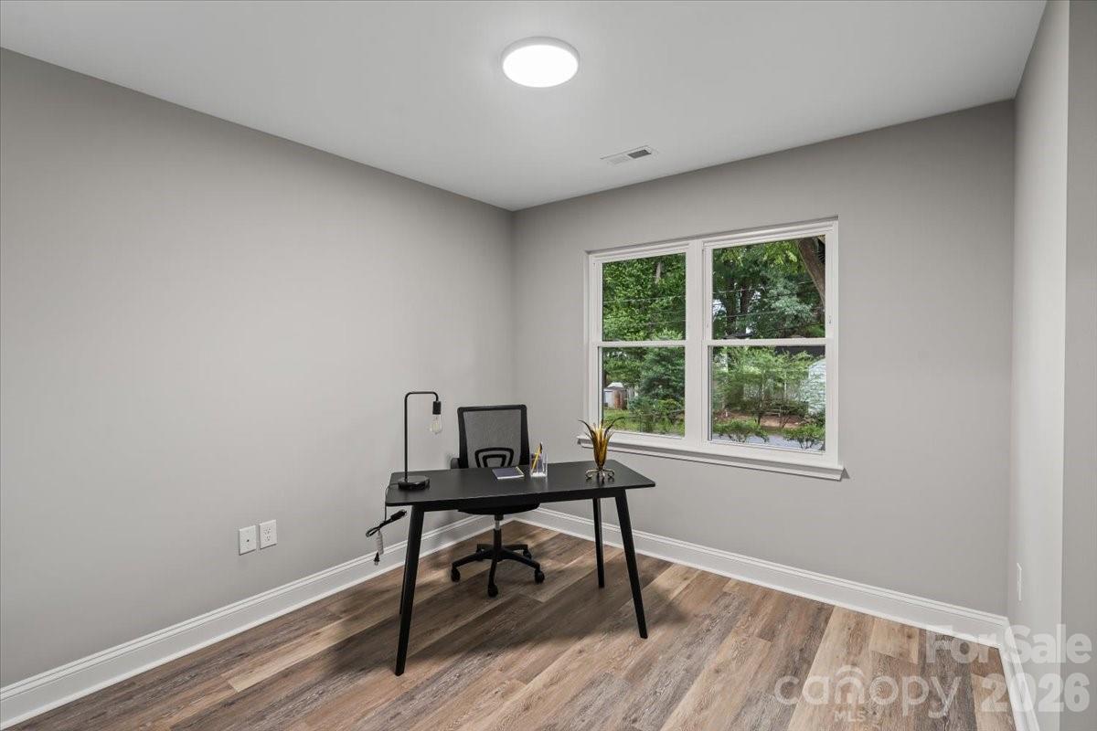 116 Newell Avenue Property Photo 18