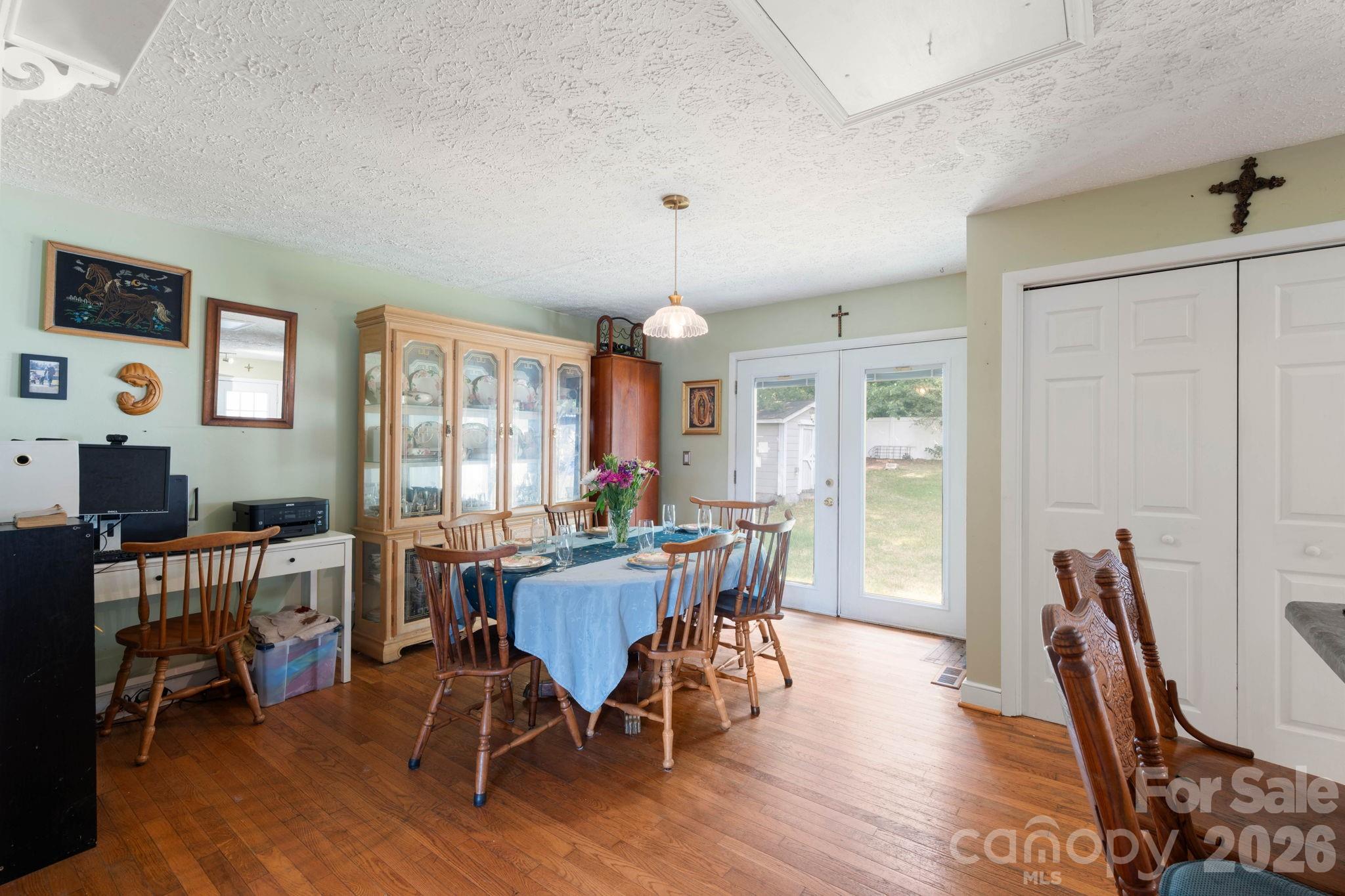 203 Kenwood Drive Property Photo 14
