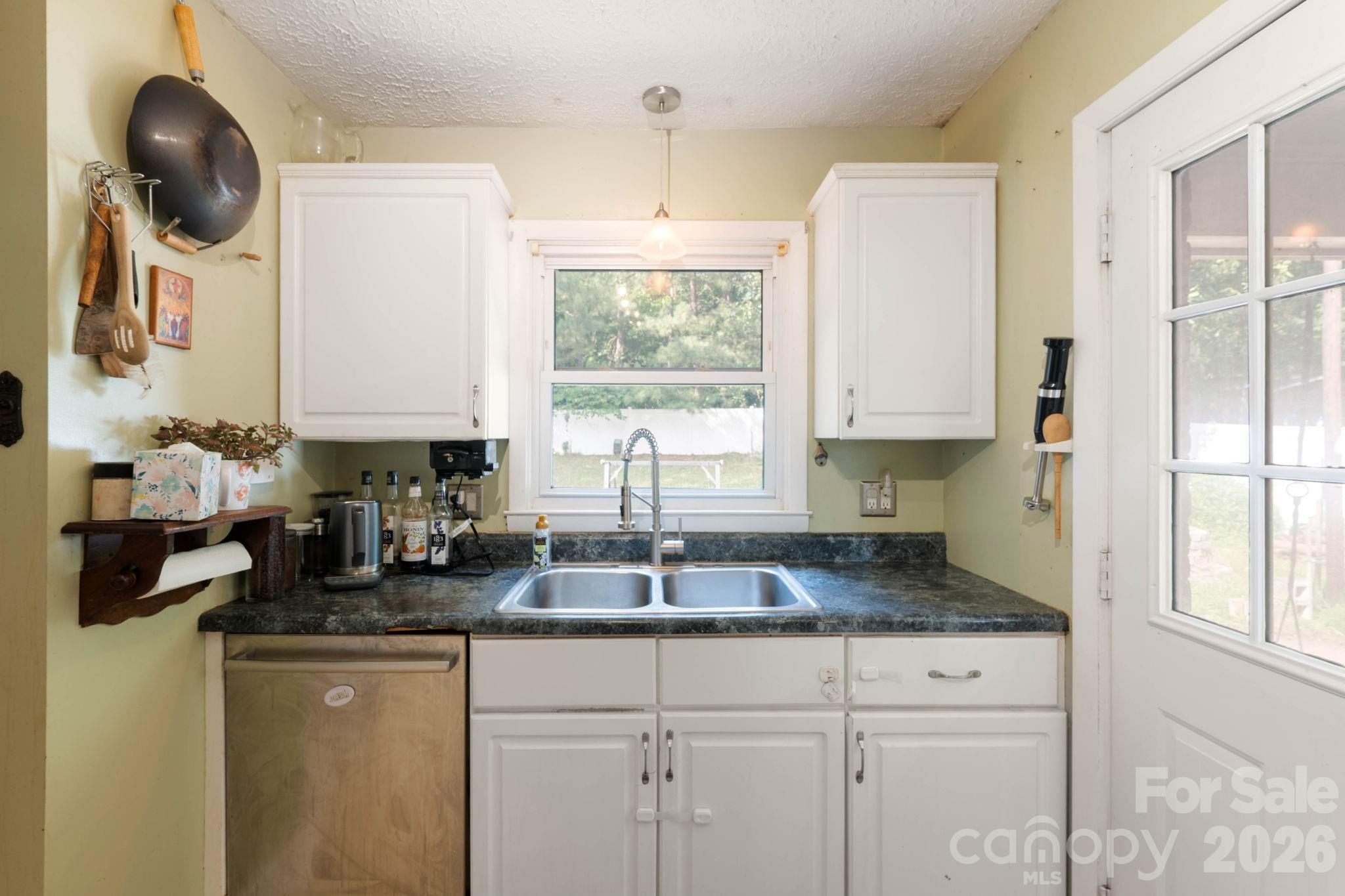 203 Kenwood Drive Property Photo 16