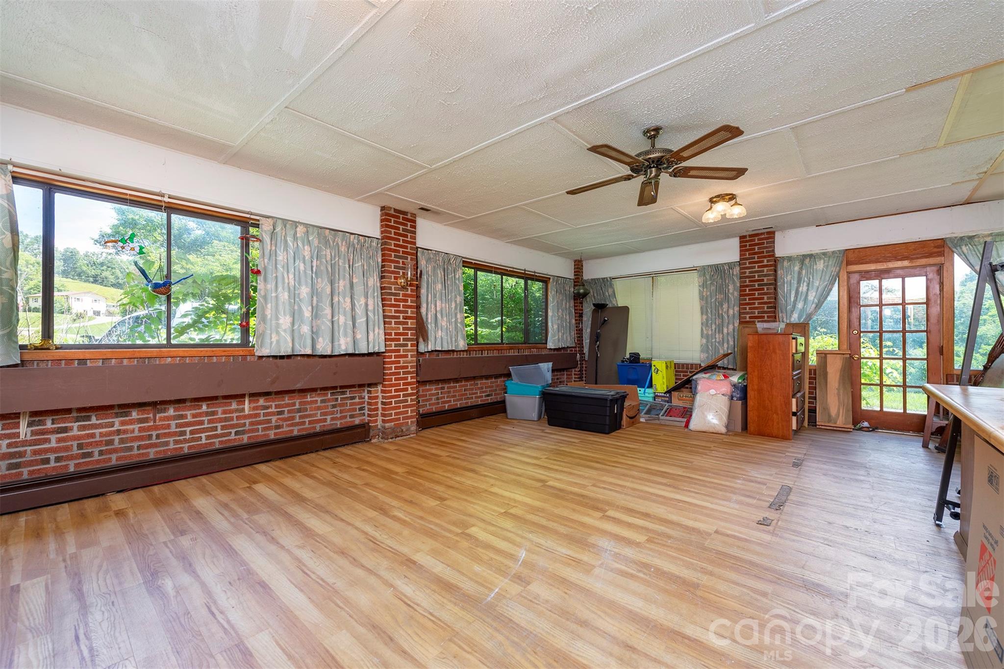637 Fisher Lane Property Photo 15