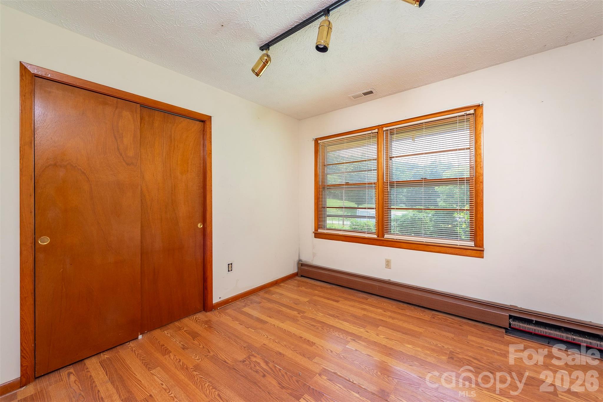 637 Fisher Lane Property Photo 23