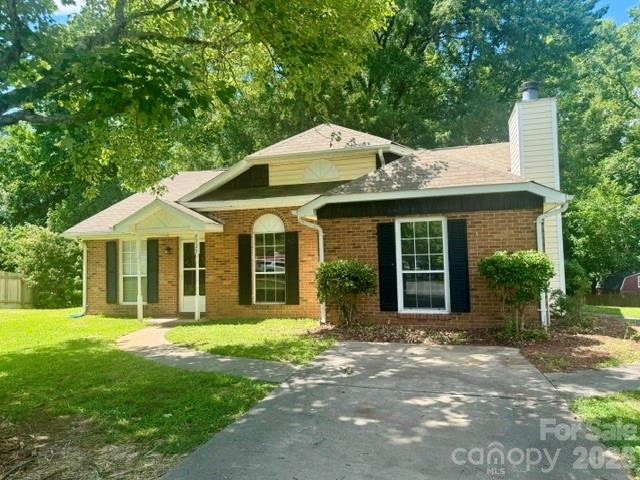 8029 Glencannon Drive Property Photo 4