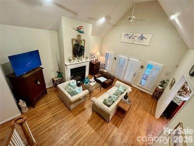 1093 Fairfield Drive Property Photo 3