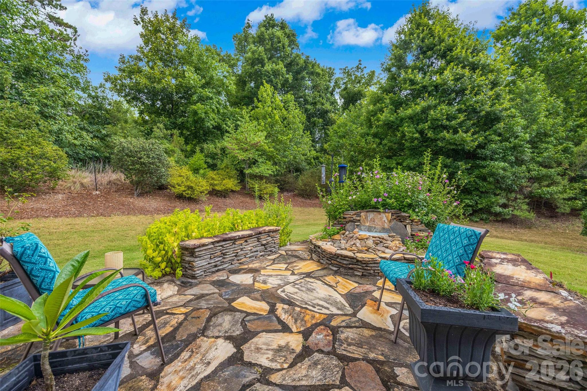 1044 Orchid Lane Property Photo 2