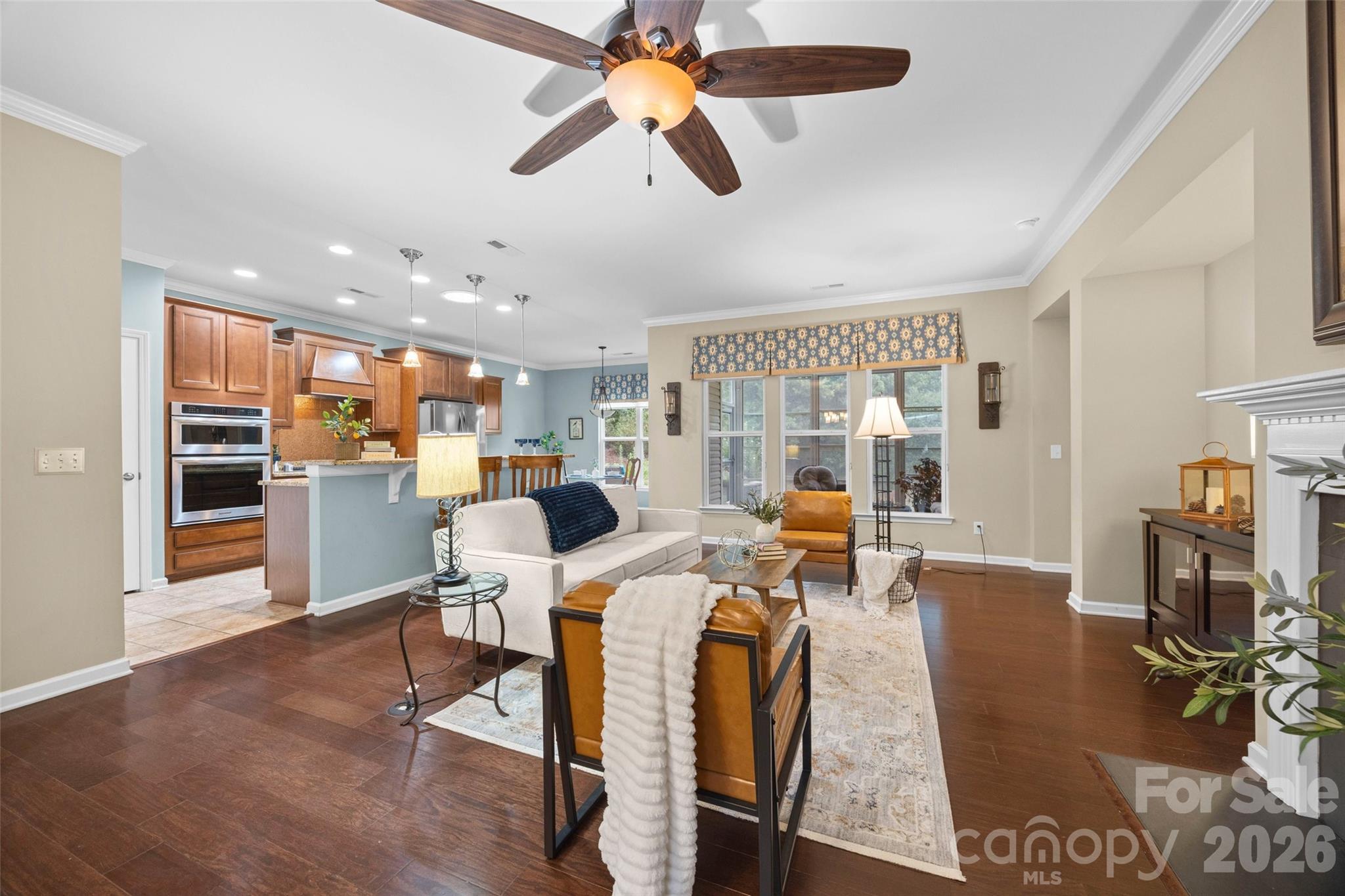 1044 Orchid Lane Property Photo 5