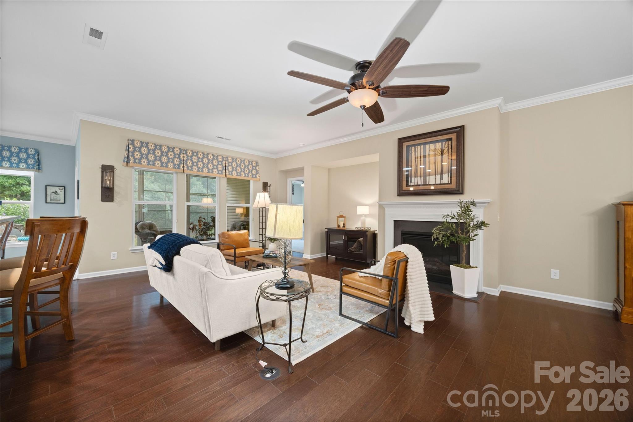 1044 Orchid Lane Property Photo 9