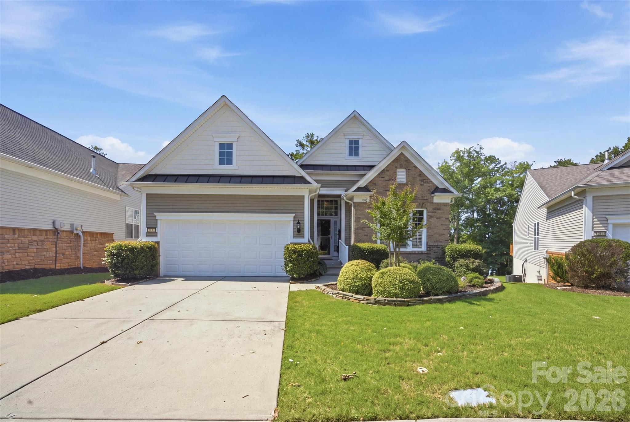27071 Sanderling Court Property Photo 1