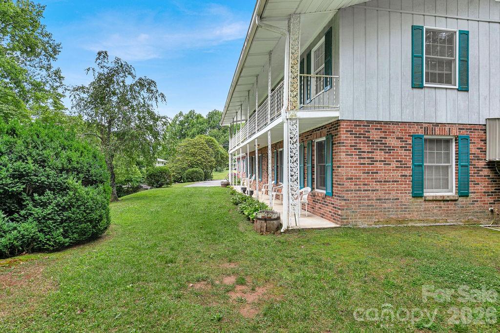 106 Flora Lina Drive Property Photo 6