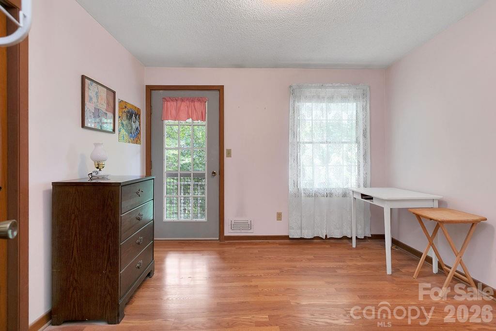 106 Flora Lina Drive Property Photo 29