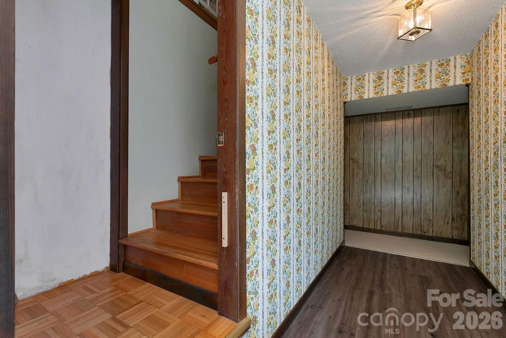 106 Flora Lina Drive Property Photo 38