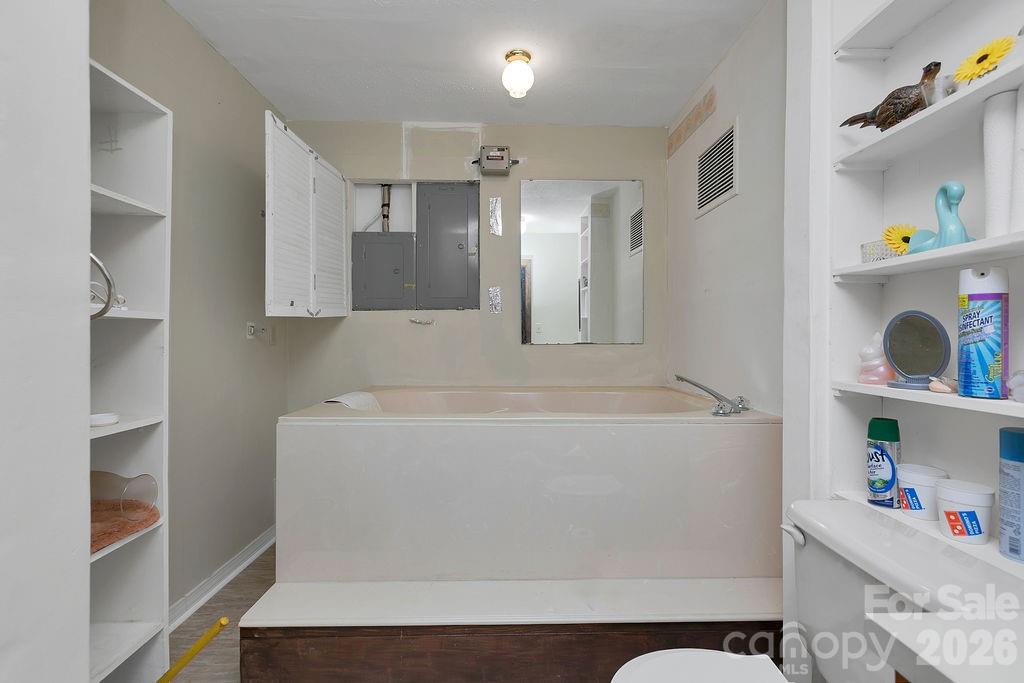 106 Flora Lina Drive Property Photo 40