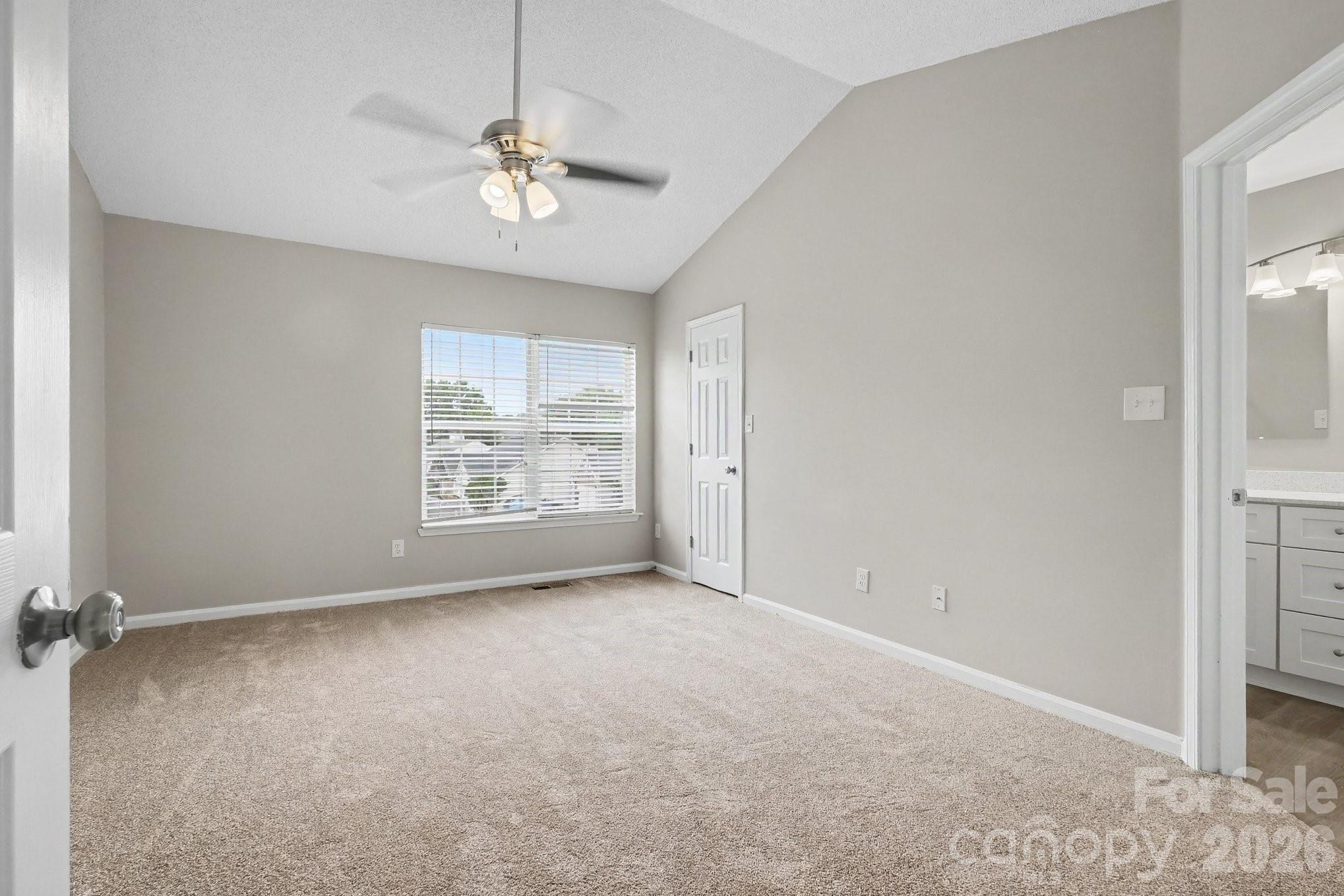 8401 Redstone View Drive Property Photo 11