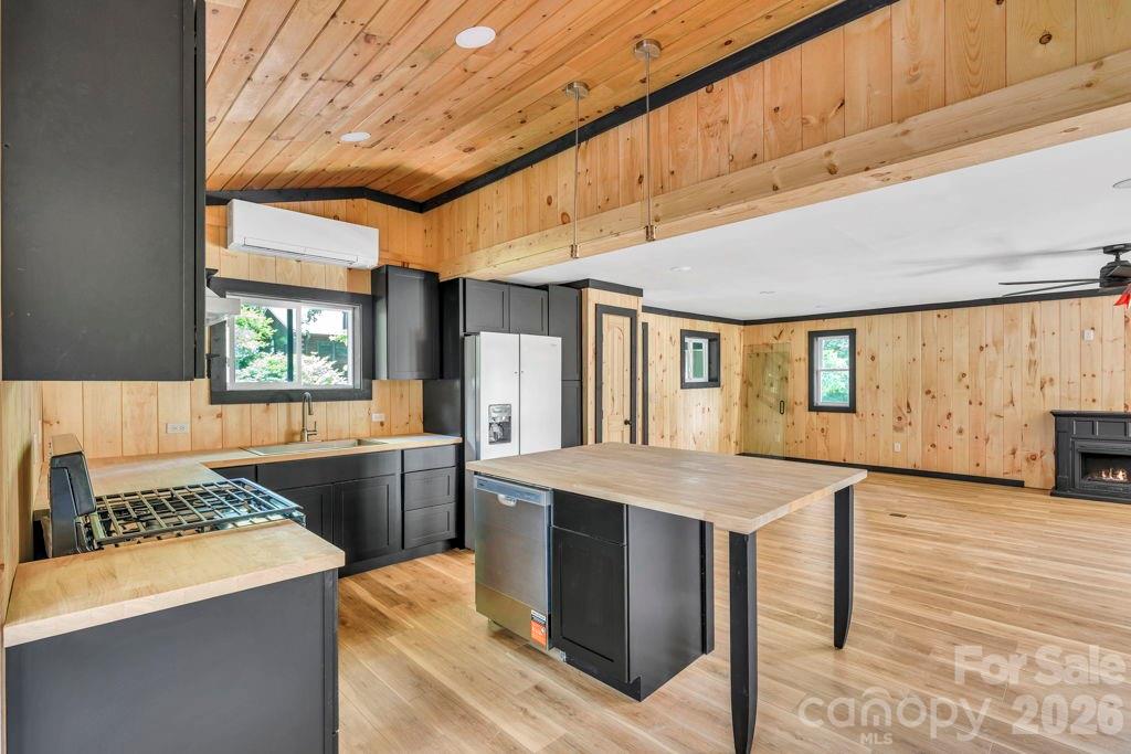 209 Meadow Loop Property Photo 13