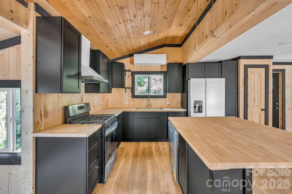209 Meadow Loop Property Photo 15