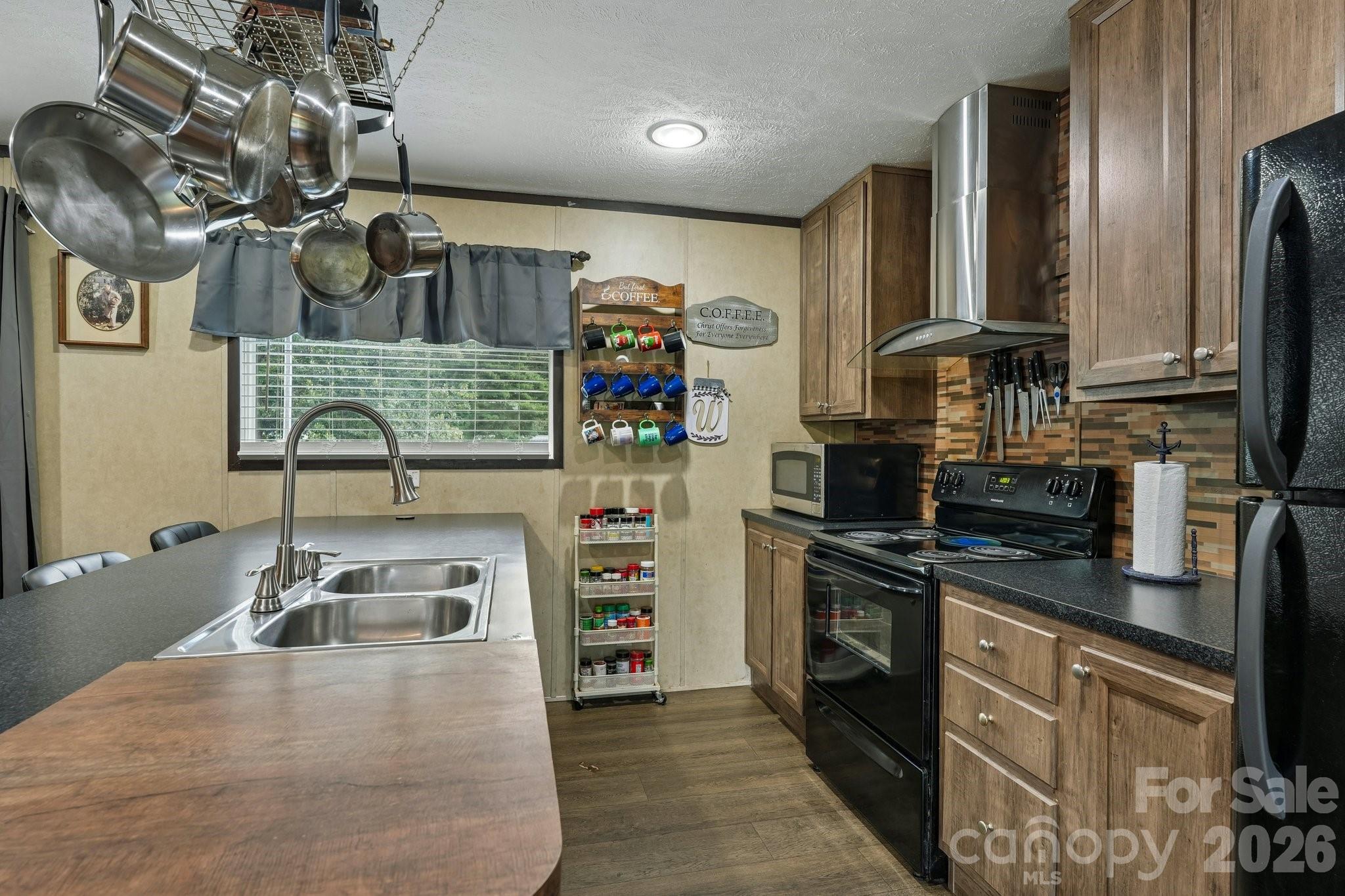 3443 Meldonna Drive Property Photo 1