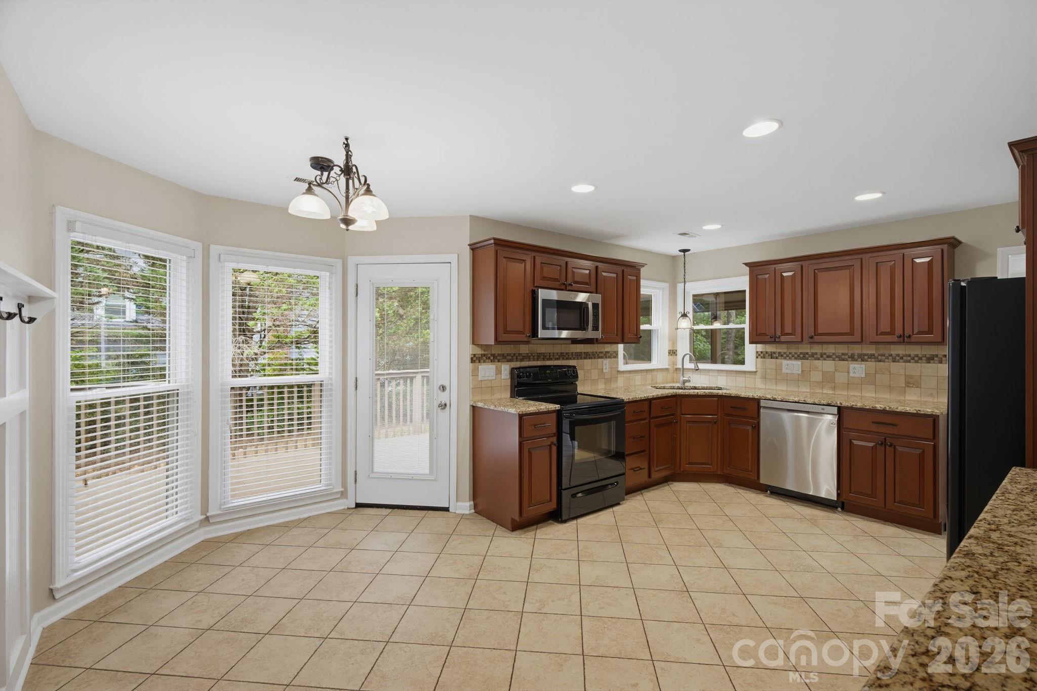 6632 Elmstone Drive Property Photo 11