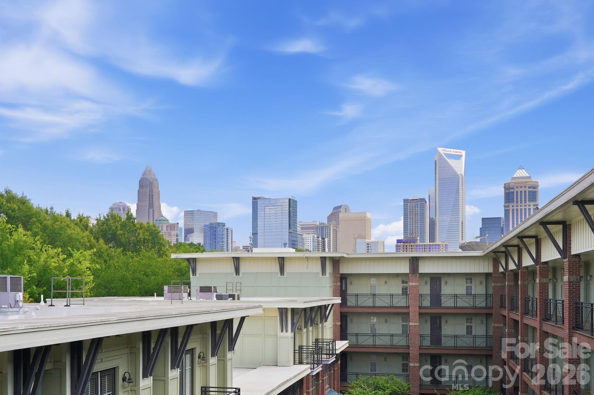 1101 W 1st Street 418
