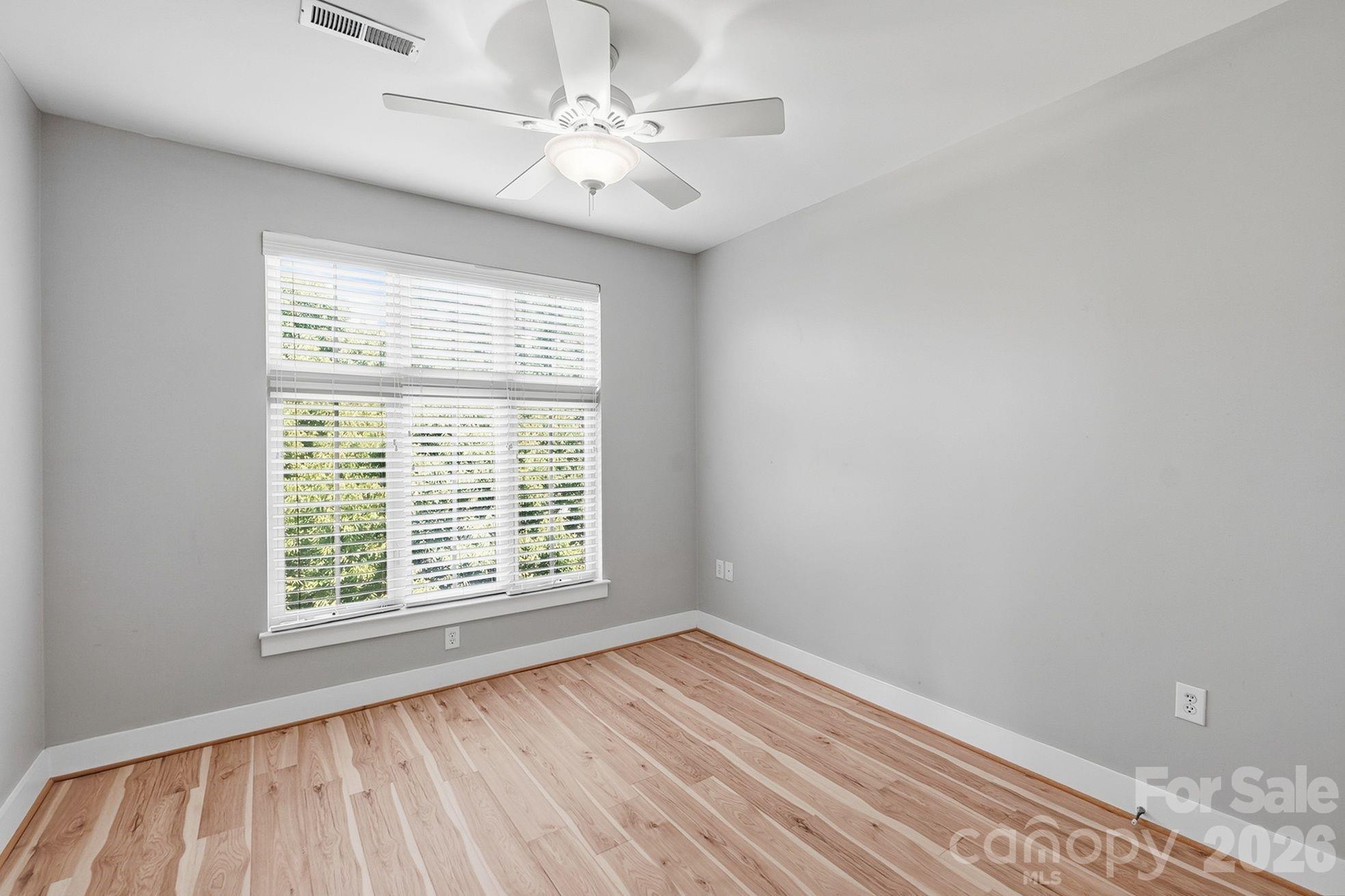 1101 W 1st Street 418 Property Photo 26
