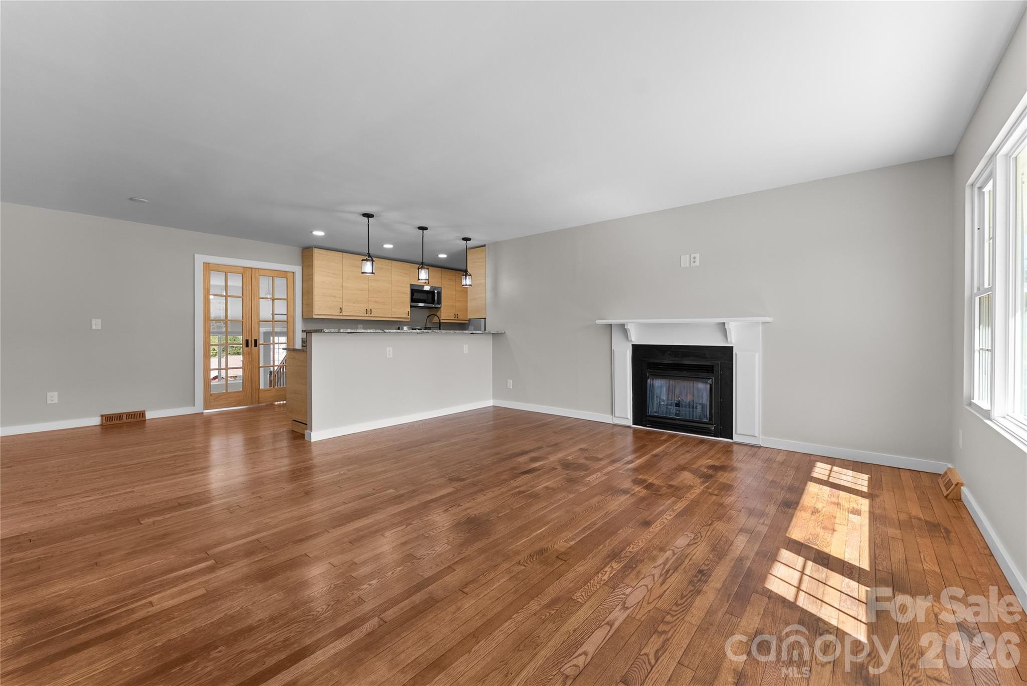 88 Skyview Terrace Property Photo 5